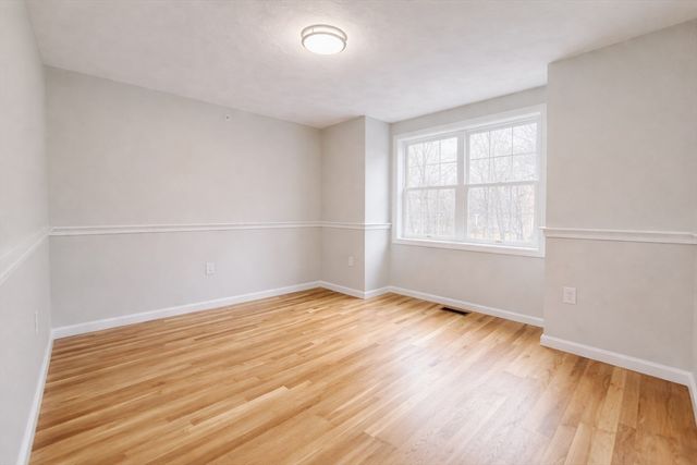 5 Kennedy Dr 3, Chelmsford, MA 01863