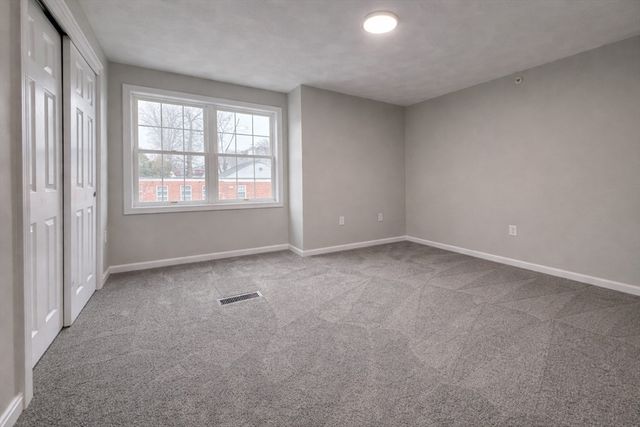 5 Kennedy Dr 3, Chelmsford, MA 01863