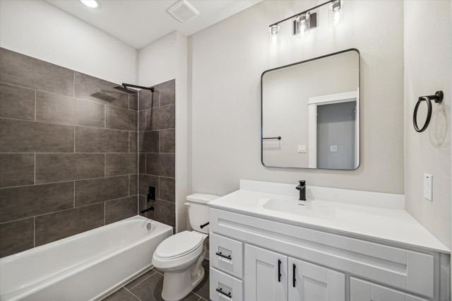 11319 Stonework Grove Lane, Houston, TX 77076