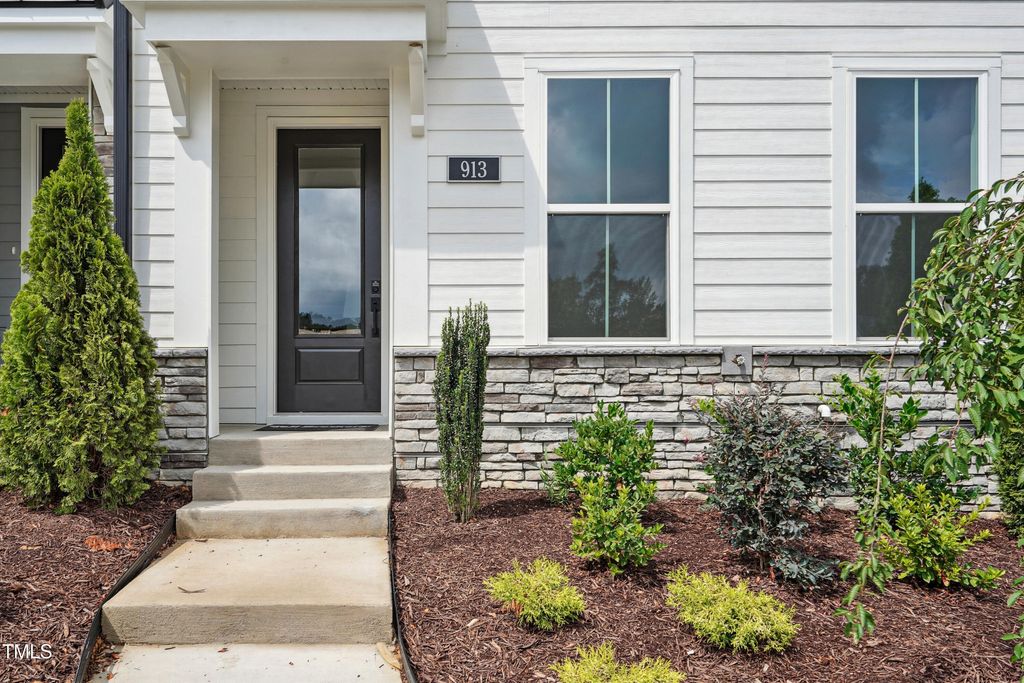 913 Billingshurst Way 230, Knightdale, NC 27545