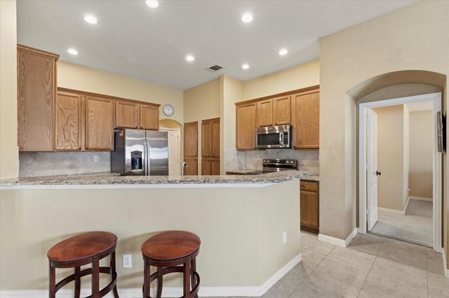 9708 Grandview Drive, Denton, TX 76207