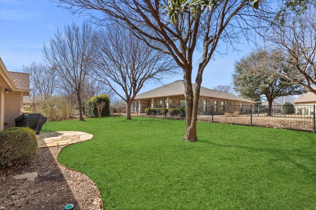 9708 Grandview Drive, Denton, TX 76207