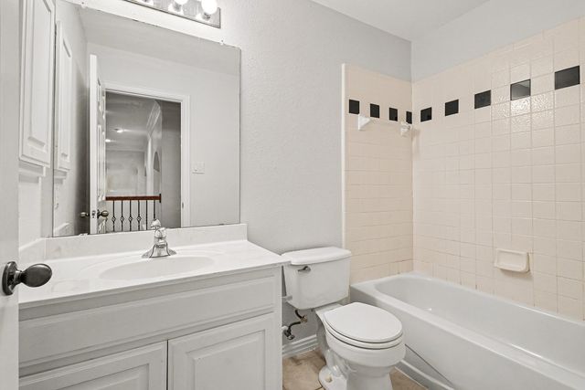 1215 Shores Boulevard, Rockwall, TX 75087