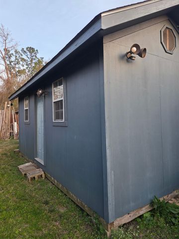 1080 N Fm 356, Onalaska, TX 77360