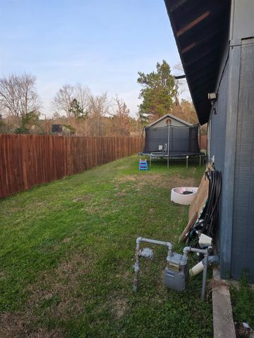 1080 N Fm 356, Onalaska, TX 77360