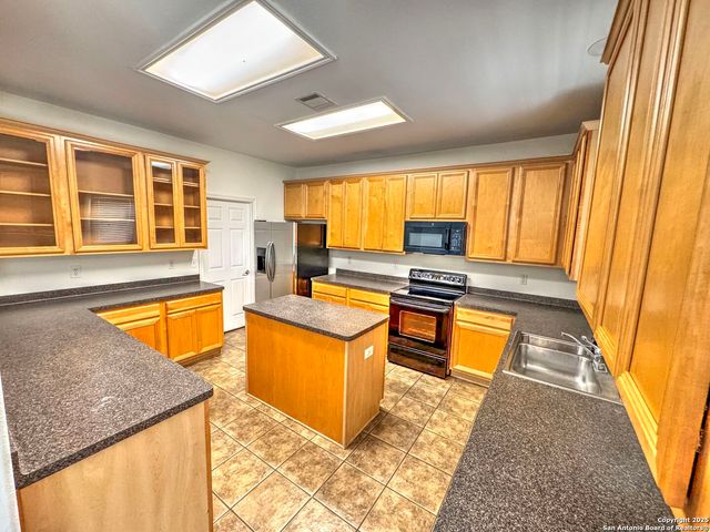 8711 sandia, Helotes, TX 78023