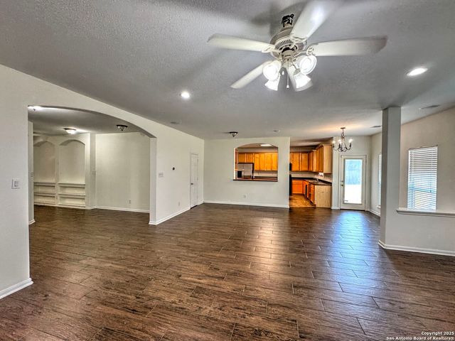 8711 sandia, Helotes, TX 78023