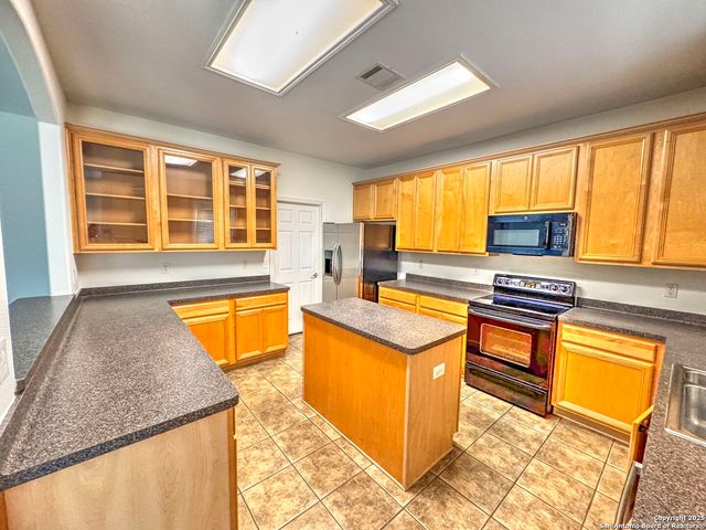 8711 sandia, Helotes, TX 78023