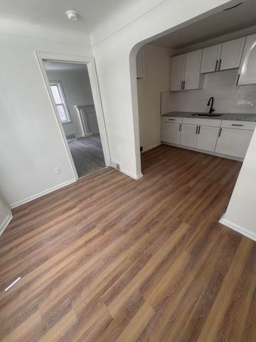 18955 Hamburg Street, Detroit, MI 48205