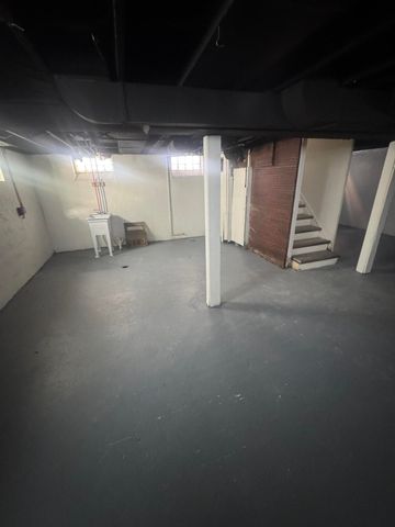 18955 Hamburg Street, Detroit, MI 48205