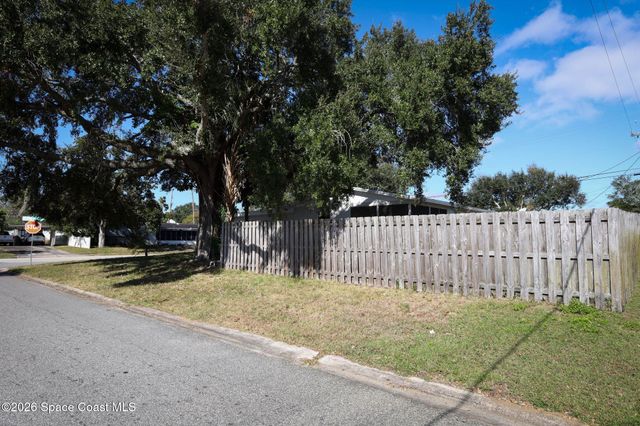 4715 Key Largo Drive W, Titusville, FL 32780