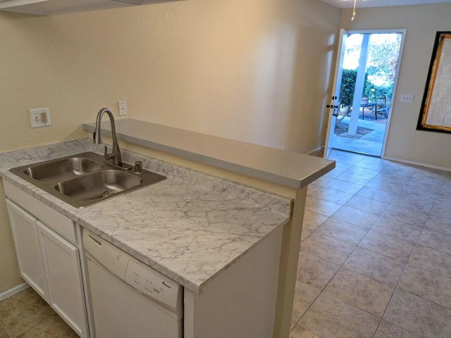 315 Pomelo Dr., Vista, CA 92084