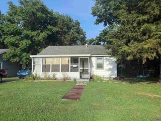 1424 NW Van Buren ST, Topeka, KS 66608