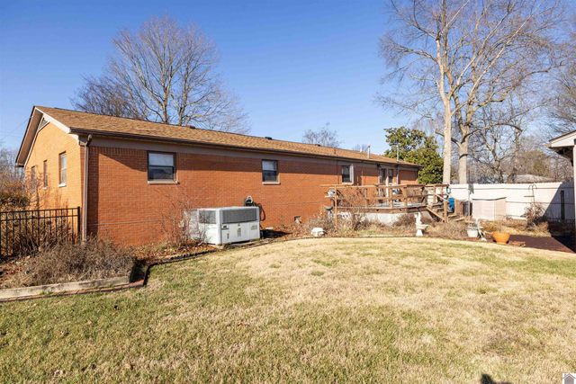 1202 Wilton Ave., Mayfield, KY 42066