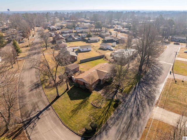 1202 Wilton Ave., Mayfield, KY 42066