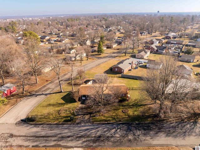 1202 Wilton Ave., Mayfield, KY 42066