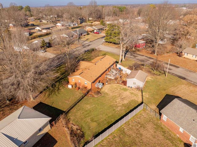 1202 Wilton Ave., Mayfield, KY 42066