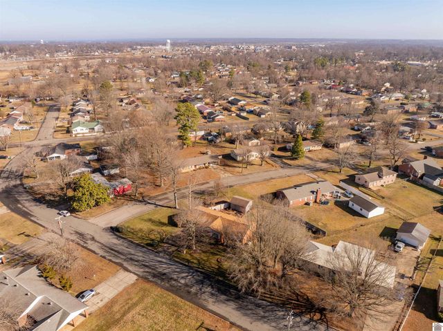 1202 Wilton Ave., Mayfield, KY 42066