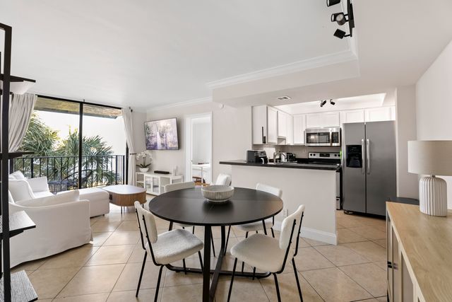 760 Executive Drive 34, West Palm Beach, FL 33401