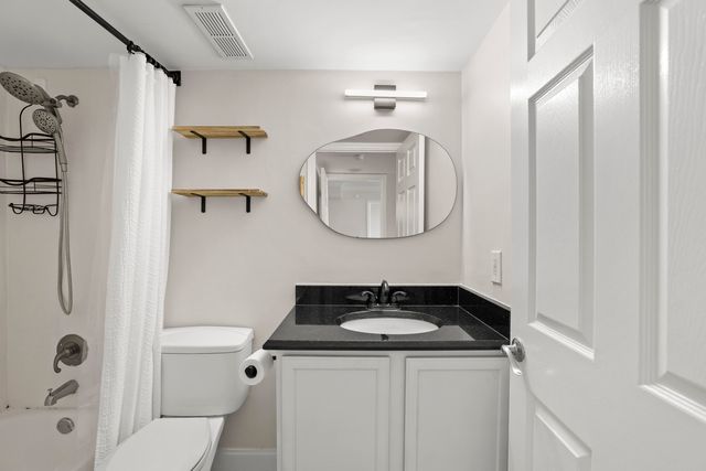 760 Executive Drive 34, West Palm Beach, FL 33401