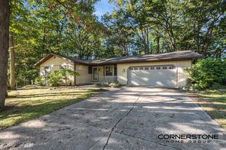 2727 Van Dam Drive, Belmont, MI 49306