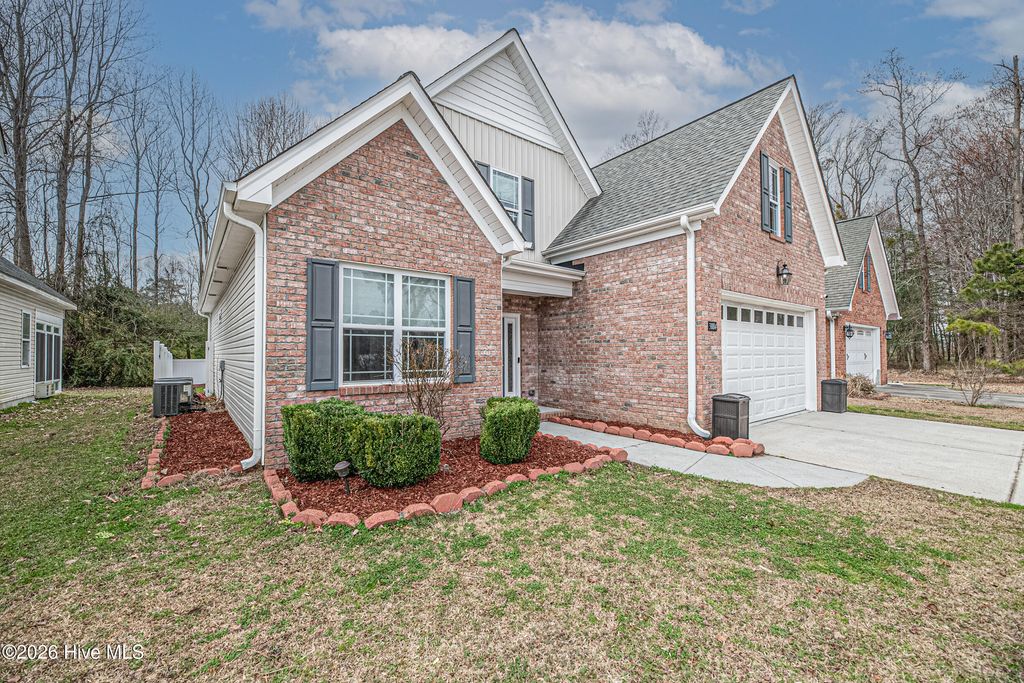 3884 Lochmere Drive, Winterville, NC 28590