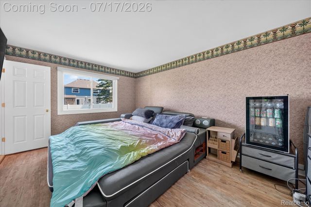 43798 Columbia Drive, Clinton Charter Township, MI 48038