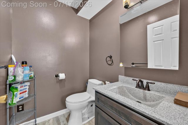 43798 Columbia Drive, Clinton Charter Township, MI 48038