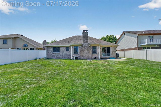 43798 Columbia Drive, Clinton Charter Township, MI 48038