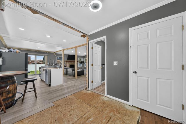 43798 Columbia Drive, Clinton Charter Township, MI 48038