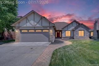 43798 Columbia Drive, Clinton Charter Township, MI 48038