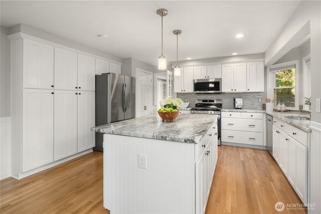 1744 229th Avenue NE, Sammamish, WA 98074