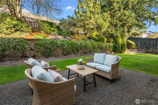 1744 229th Avenue NE, Sammamish, WA 98074