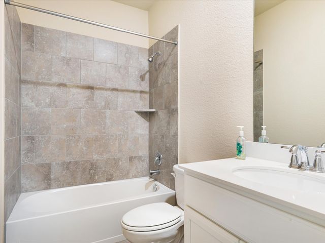 2109 Lake Hawthorne Trail, Little Elm, TX 75068