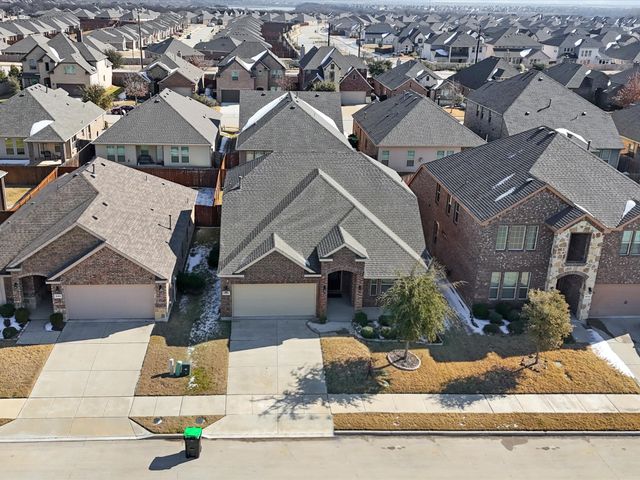 2109 Lake Hawthorne Trail, Little Elm, TX 75068
