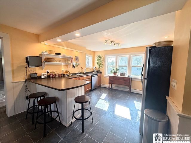 20 Lakeview Avenue, Pomfret, NY 14063