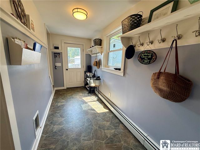 20 Lakeview Avenue, Pomfret, NY 14063