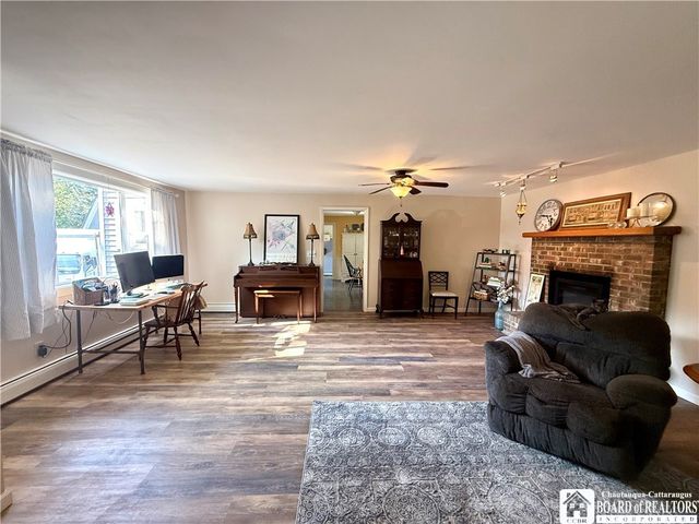 20 Lakeview Avenue, Pomfret, NY 14063