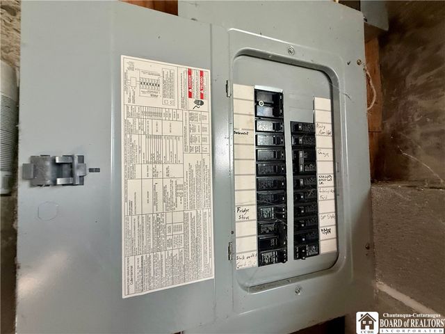 20 Lakeview Avenue, Pomfret, NY 14063