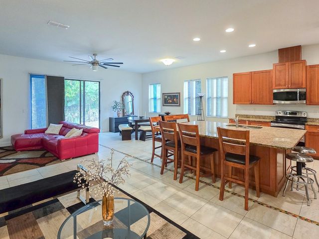 13 RIVER OAKS WAY, Palm Coast, FL 32137