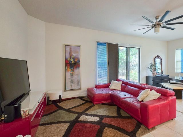 13 RIVER OAKS WAY, Palm Coast, FL 32137