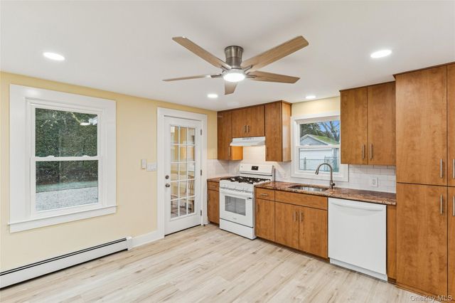 17425 County Road 48, Cutchogue, NY 11935