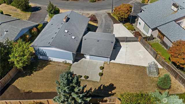4019 Robin Road W, University Place, WA 98466