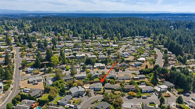 4019 Robin Road W, University Place, WA 98466