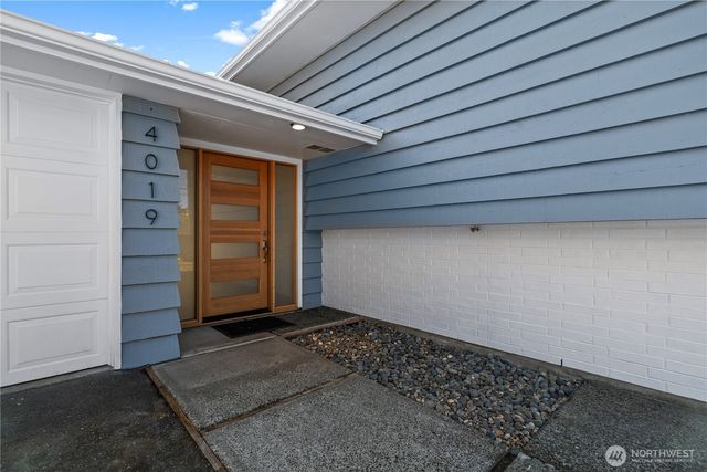 4019 Robin Road W, University Place, WA 98466
