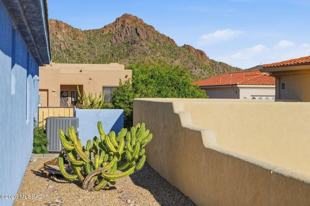2080 S Triangle X Lane, Tucson, AZ 85713
