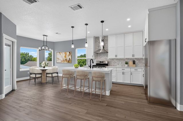 1811 Chateau Lane, Kerrville, TX 78028
