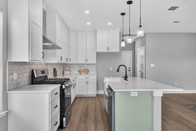 1811 Chateau Lane, Kerrville, TX 78028