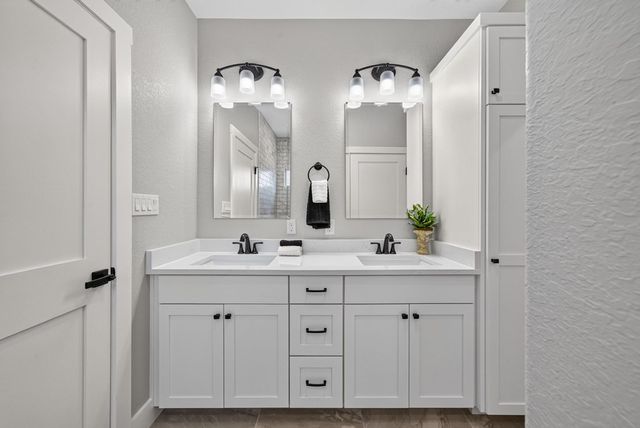 1811 Chateau Lane, Kerrville, TX 78028