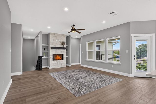 1811 Chateau Lane, Kerrville, TX 78028